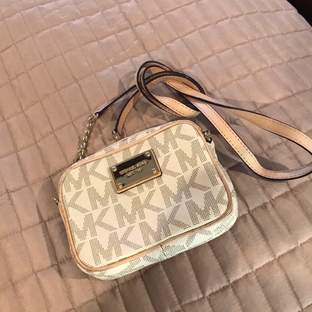 Small cross body